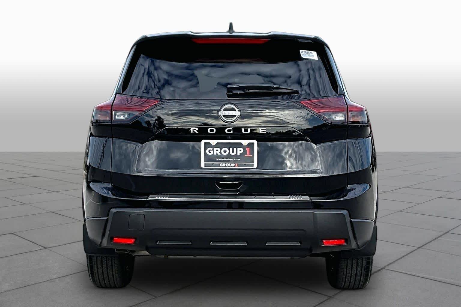 New 2027 Super Black Nissan SV image 4