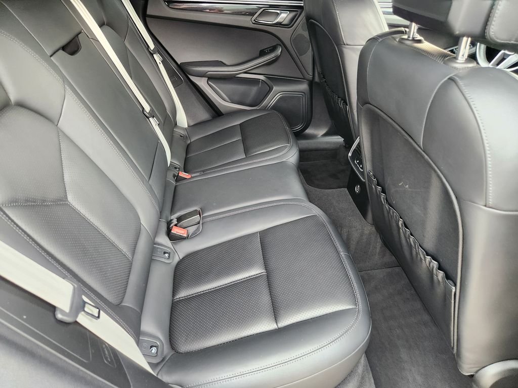 Used 2019 Dolomite Silver Metallic Porsche S image 33