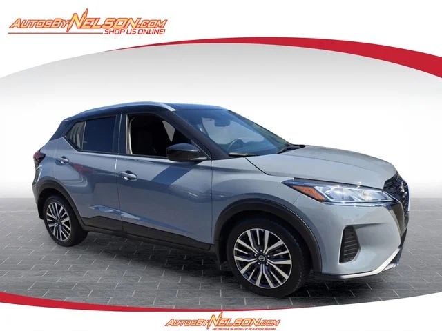 Used 2024 Gray Nissan SV image 1