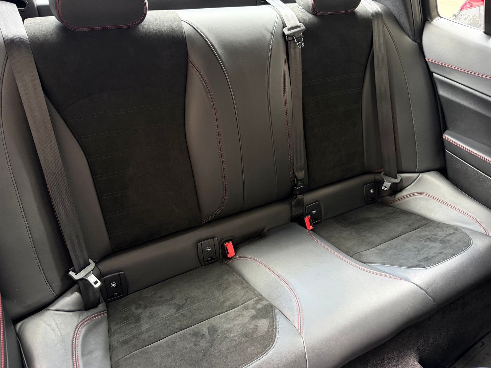 Used 2017  Alfa Romeo Quadrifoglio image 17