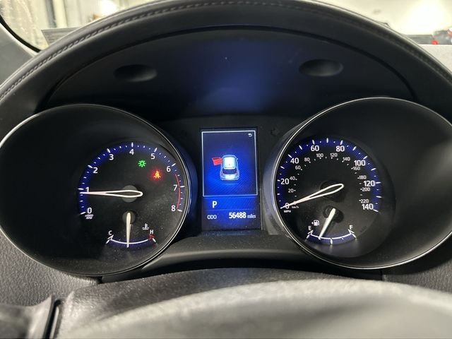 Certified Used 2018 Pearl Toyota XLE image 14