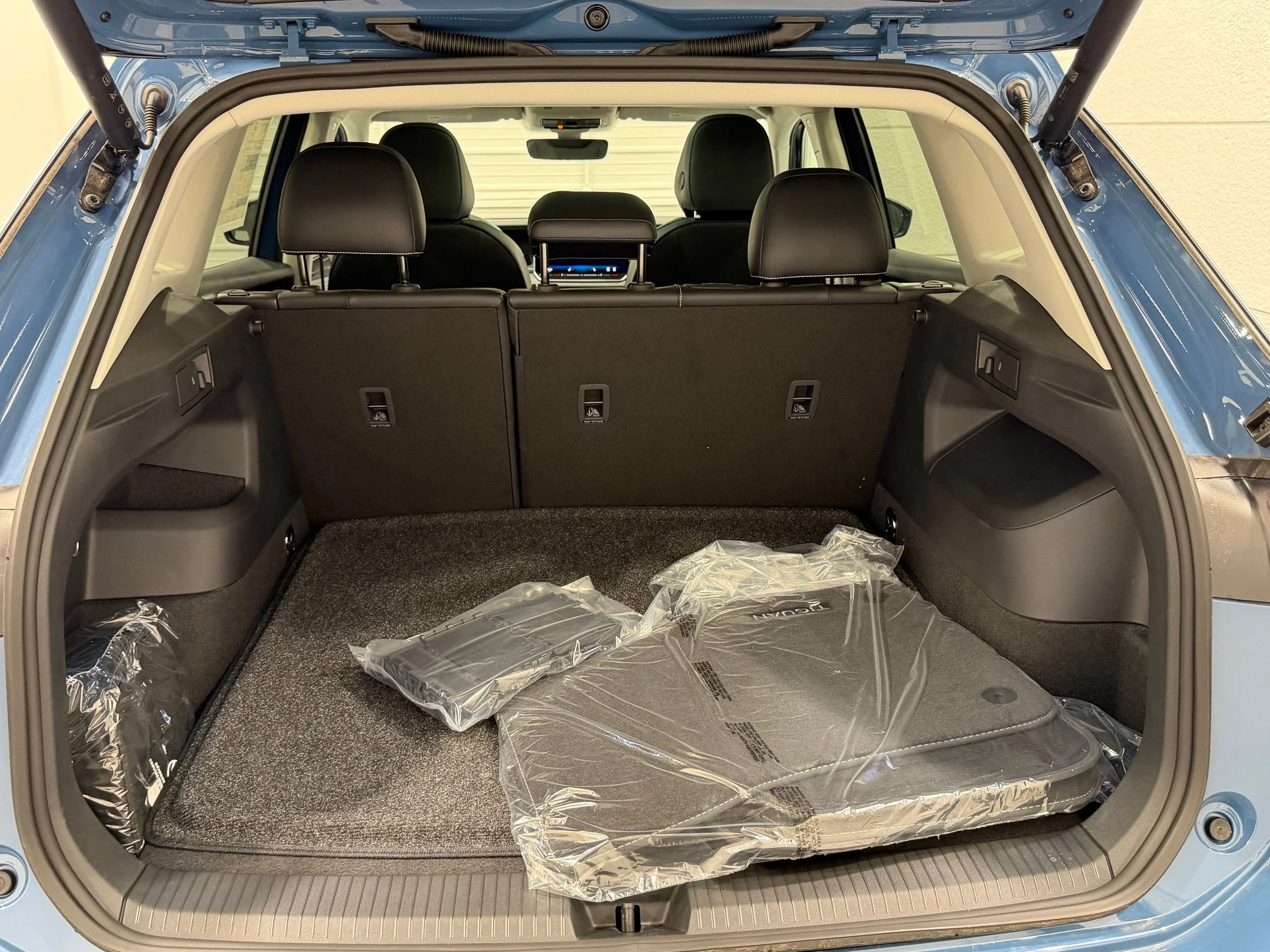 New 2026 Blue Volkswagen SE image 25