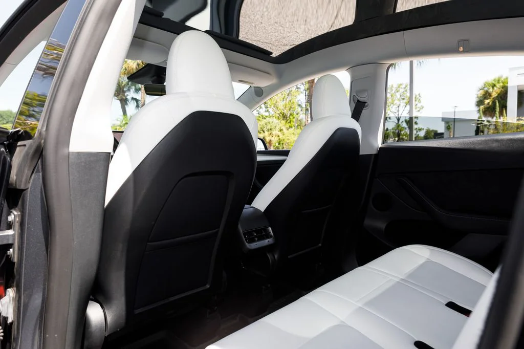 Used 2023  Tesla Long Range image 22