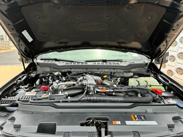 New 2026 Agate Black Metallic Ford King Ranch image 16