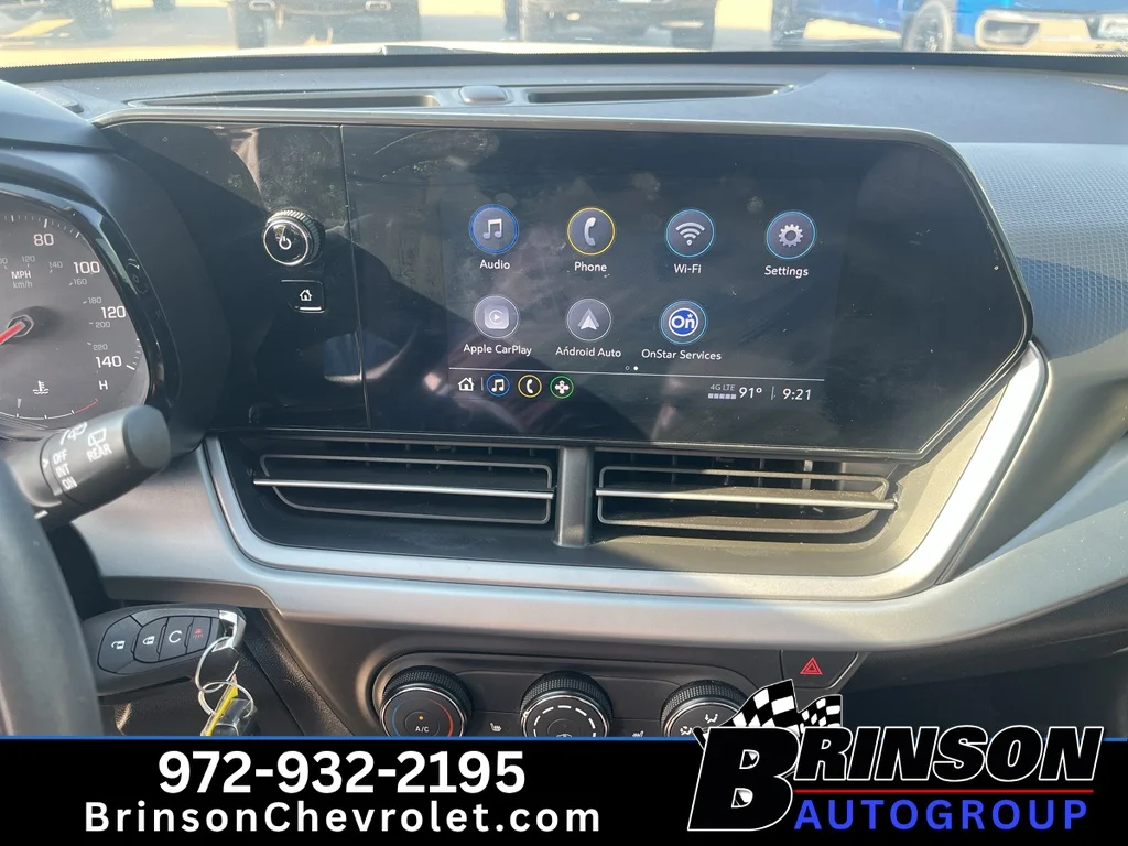 Used 2025 Summit White Chevrolet LS image 10