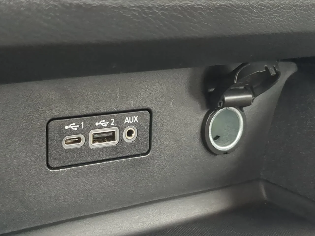 2025 Nissan Altima SV - Photo 18