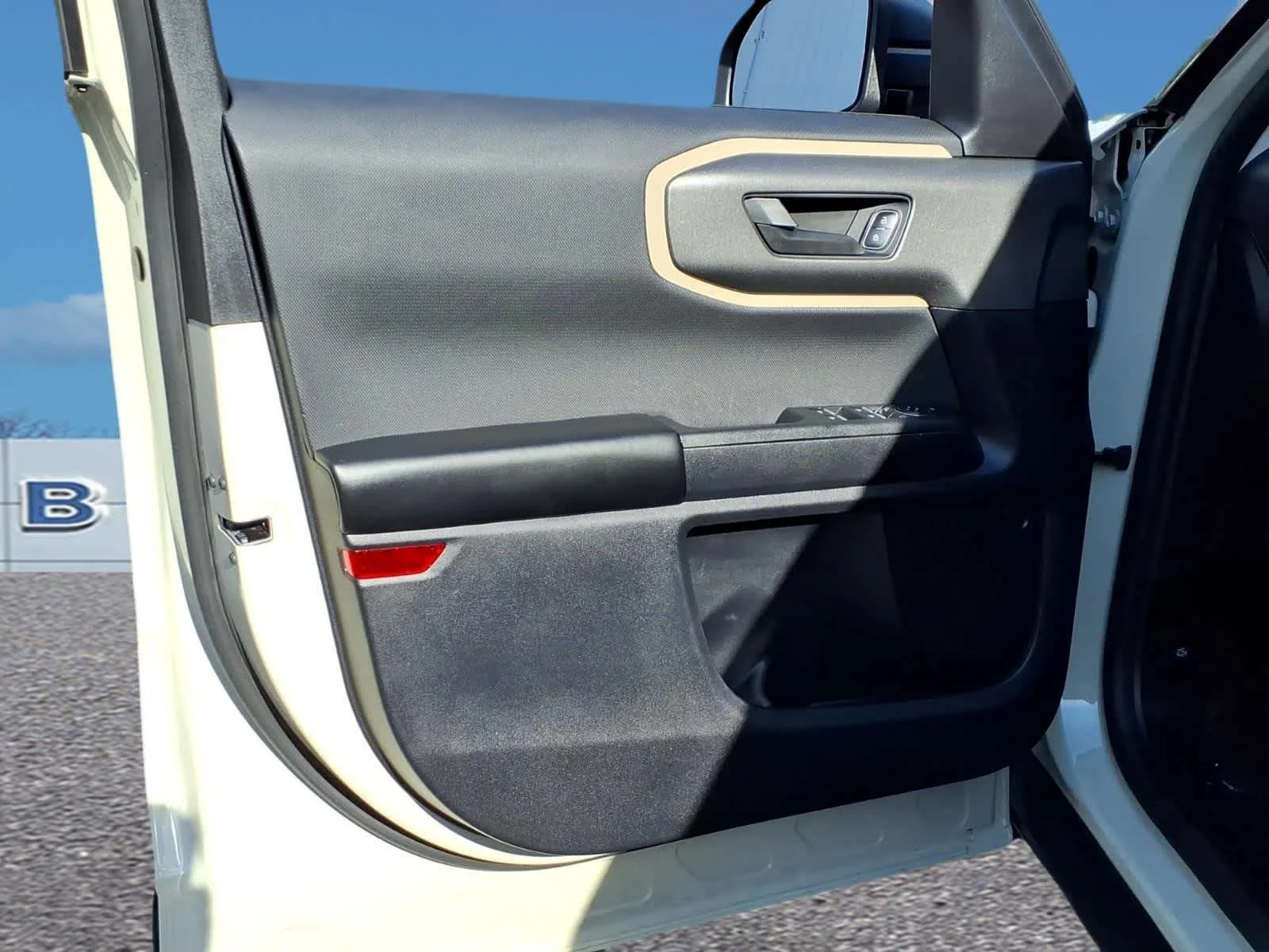 Used 2025 Desert Sand Ford Big Bend image 11