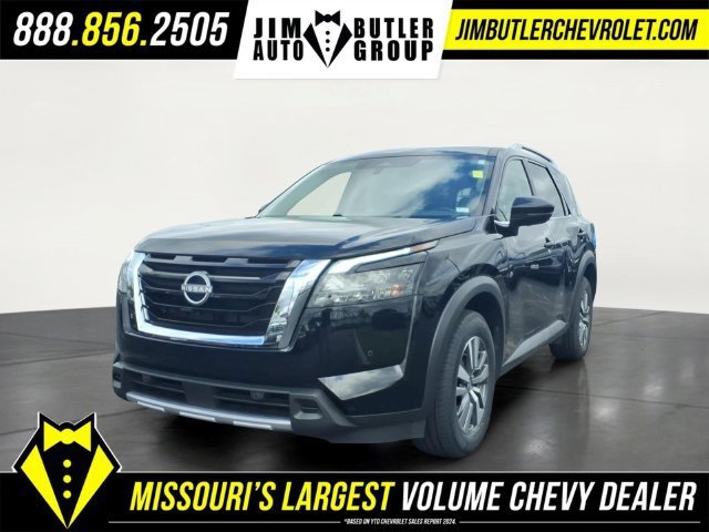 Used 2025  Nissan SL image 1
