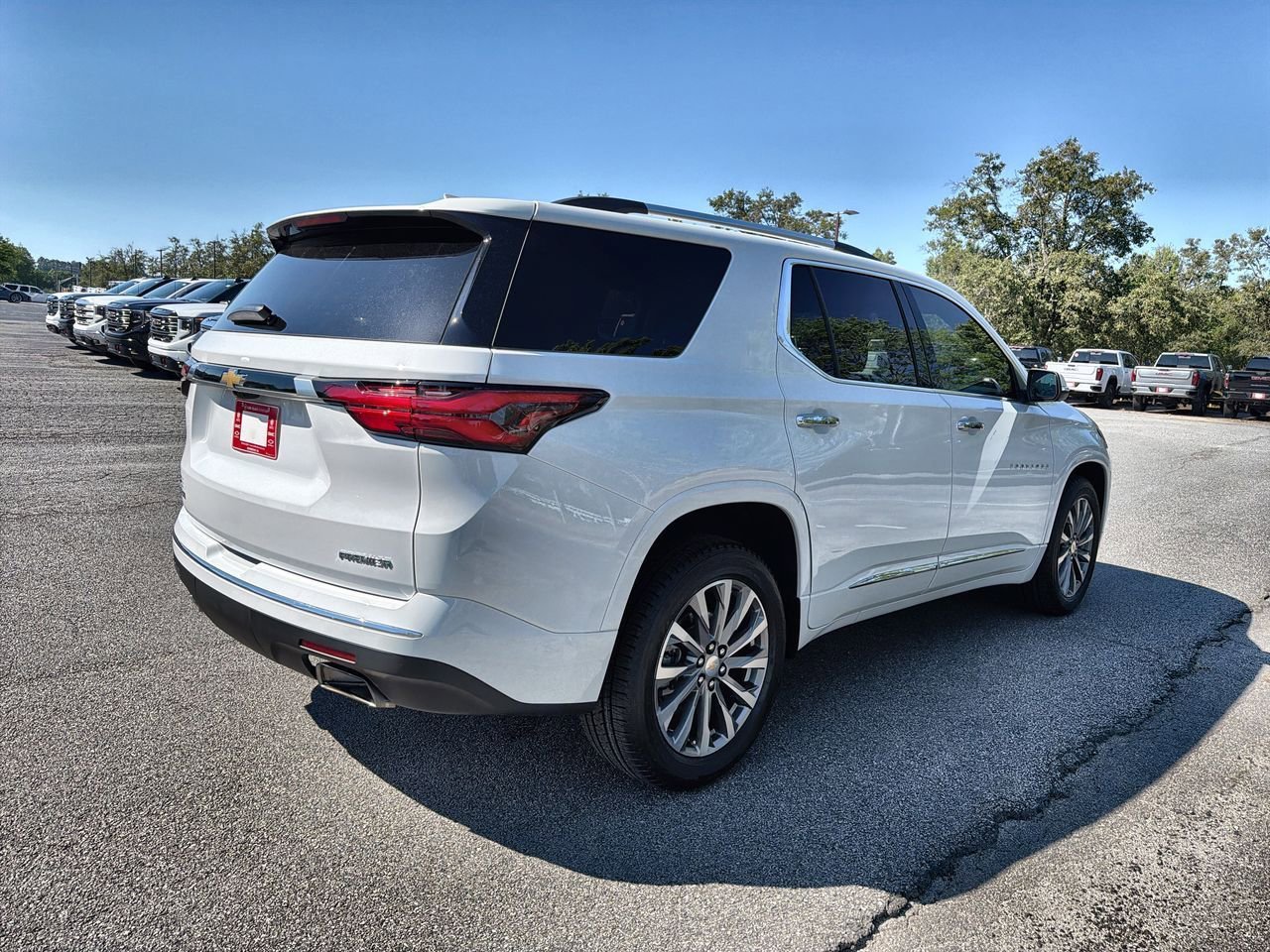 Used 2023 Summit White Chevrolet Premier image 8