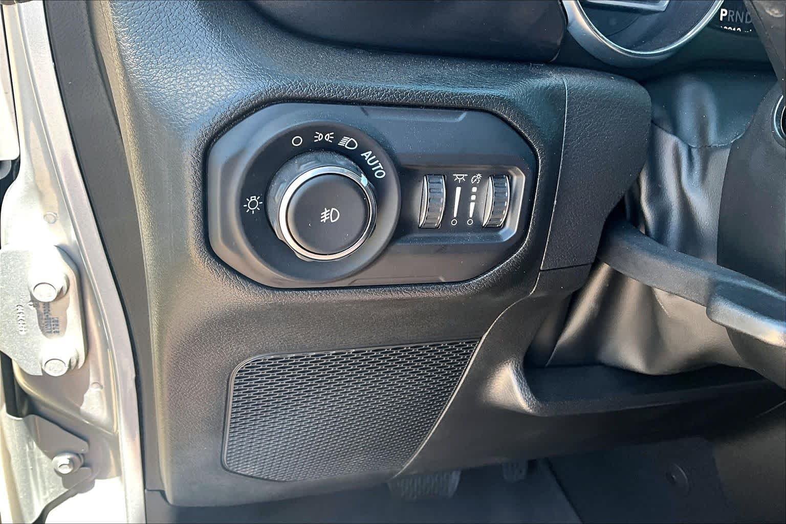 2022 Jeep Wrangler Unlimited Rubicon 392 - Photo 46