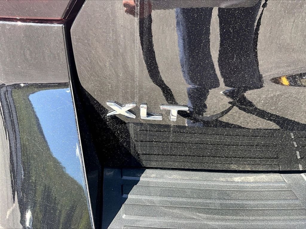 Used 2024 Black Ford XLT image 28