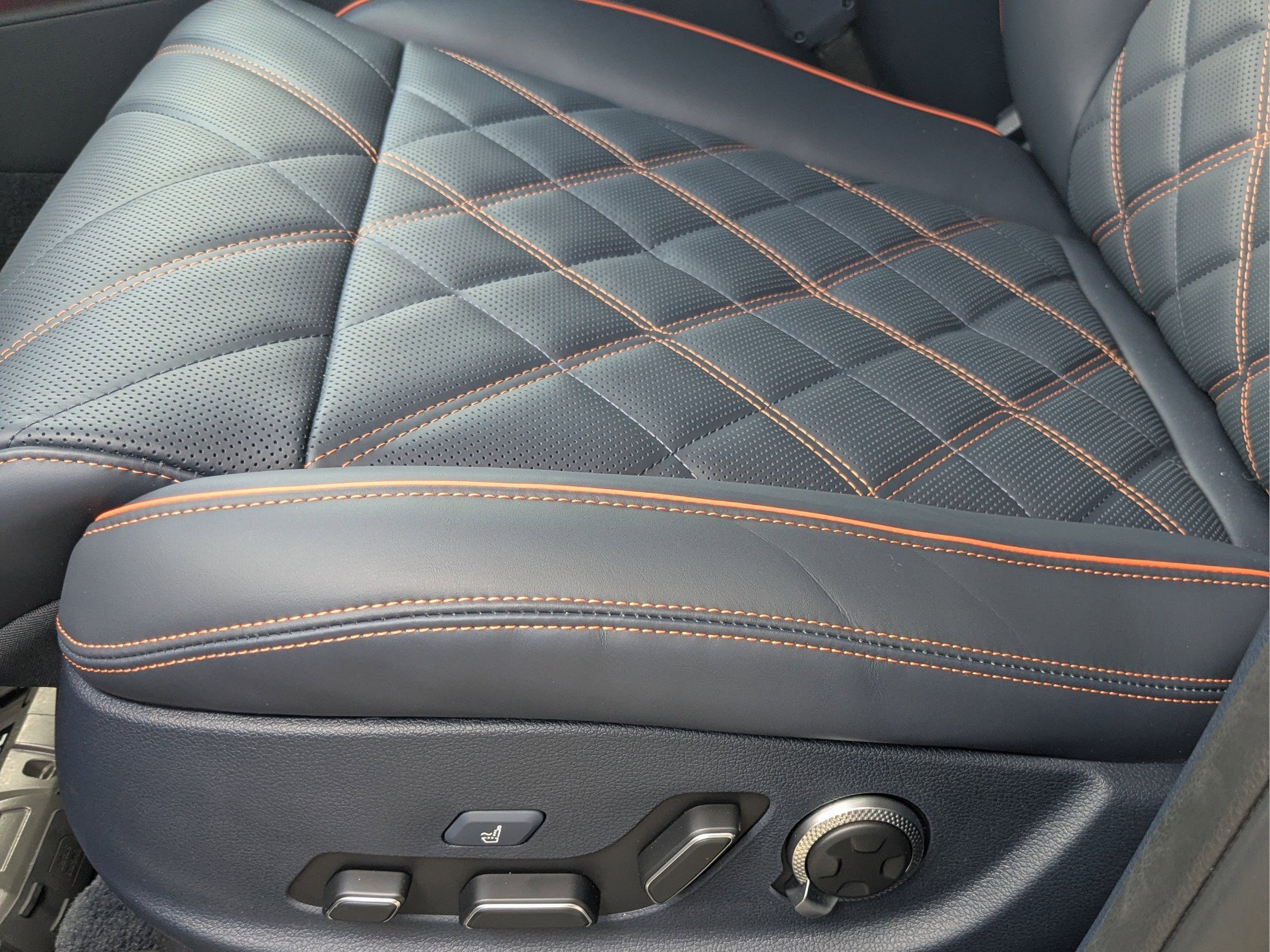 New 2026 Savile Silver Genesis 3.5T Sport Prestige image 28