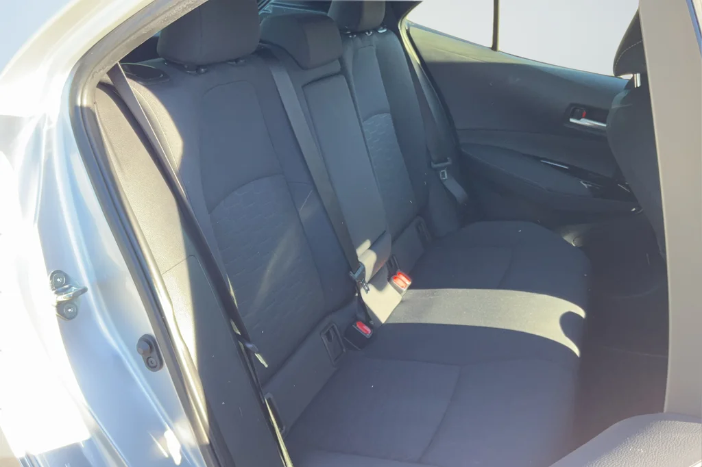2023 Toyota Corolla Hatchback SE - Photo 21
