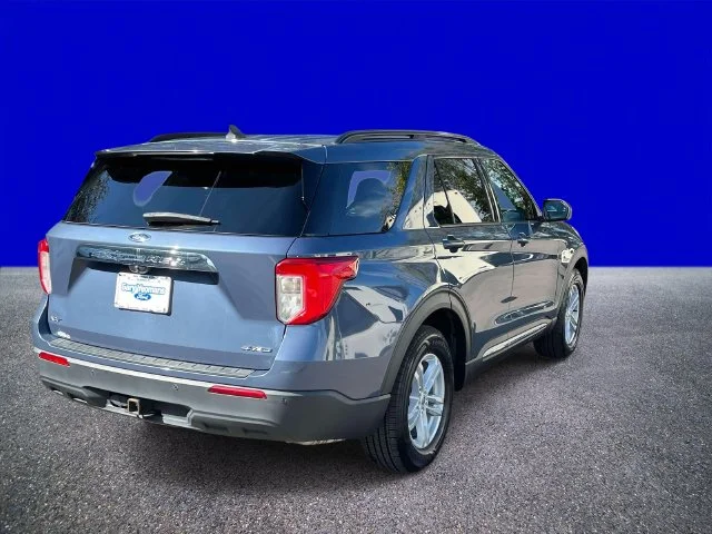 Used 2021 Blue Metallic Ford XLT image 3