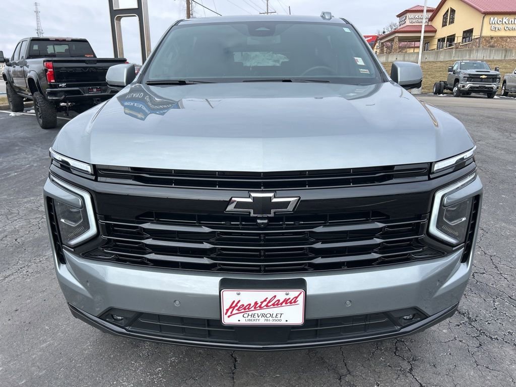 Used 2025 Chevrolet Suburban RST with VIN 1GNS6ERDXSR238423 for sale in Kansas City