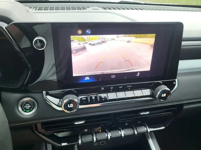 Used 2023 White Chevrolet LT image 15