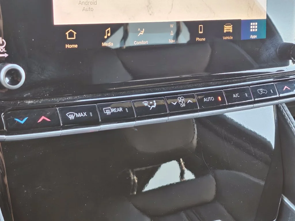 Certified Used 2023 White Jeep Base image 34