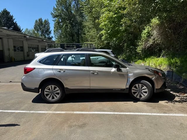 Used 2019 Tungsten Metallic Subaru 2.5i image 8