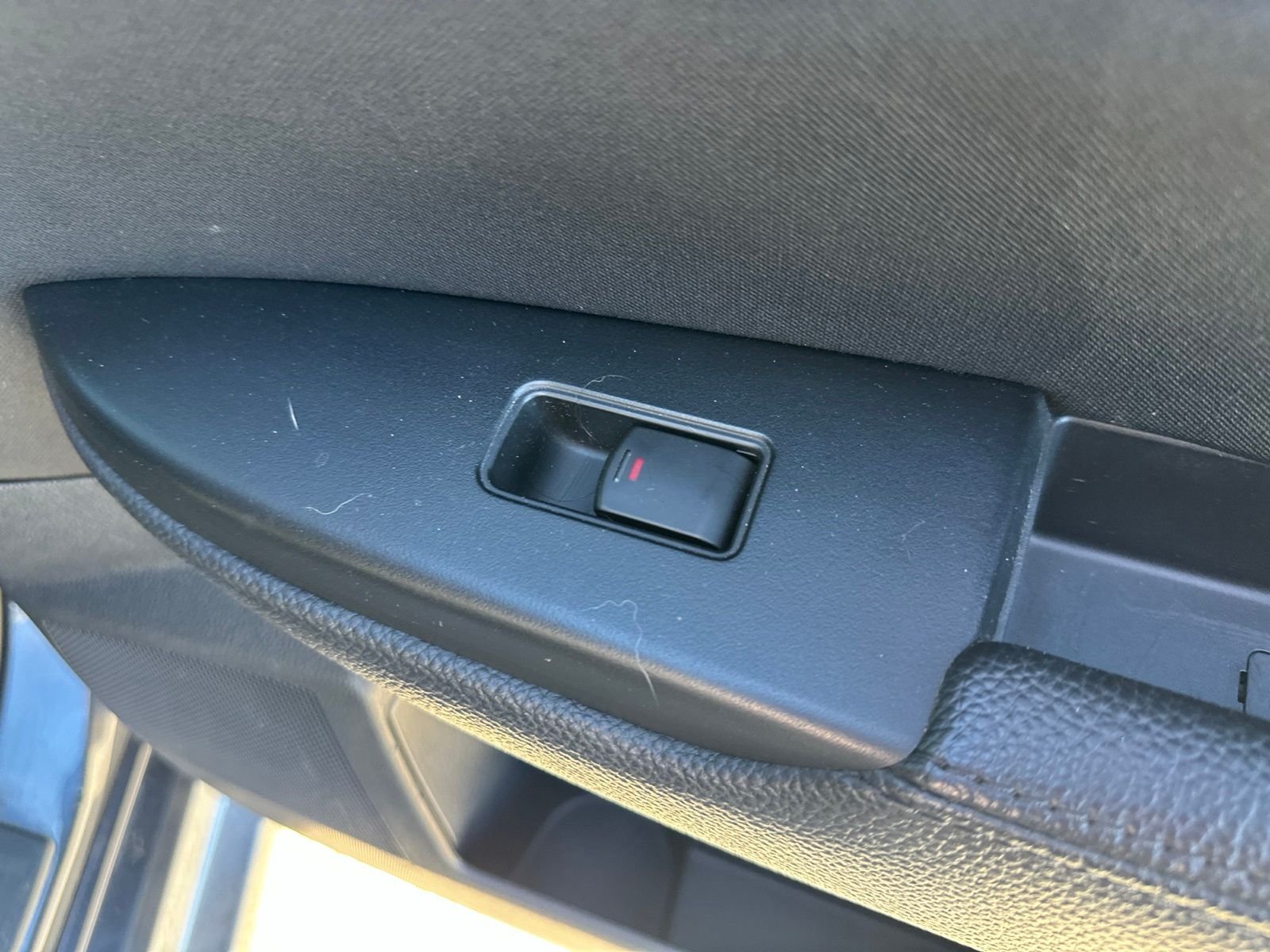 Used 2012 Gray Subaru 2.5i image 28
