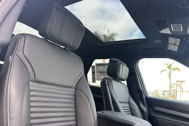 New 2026 Santorini Black Land Rover  image 13