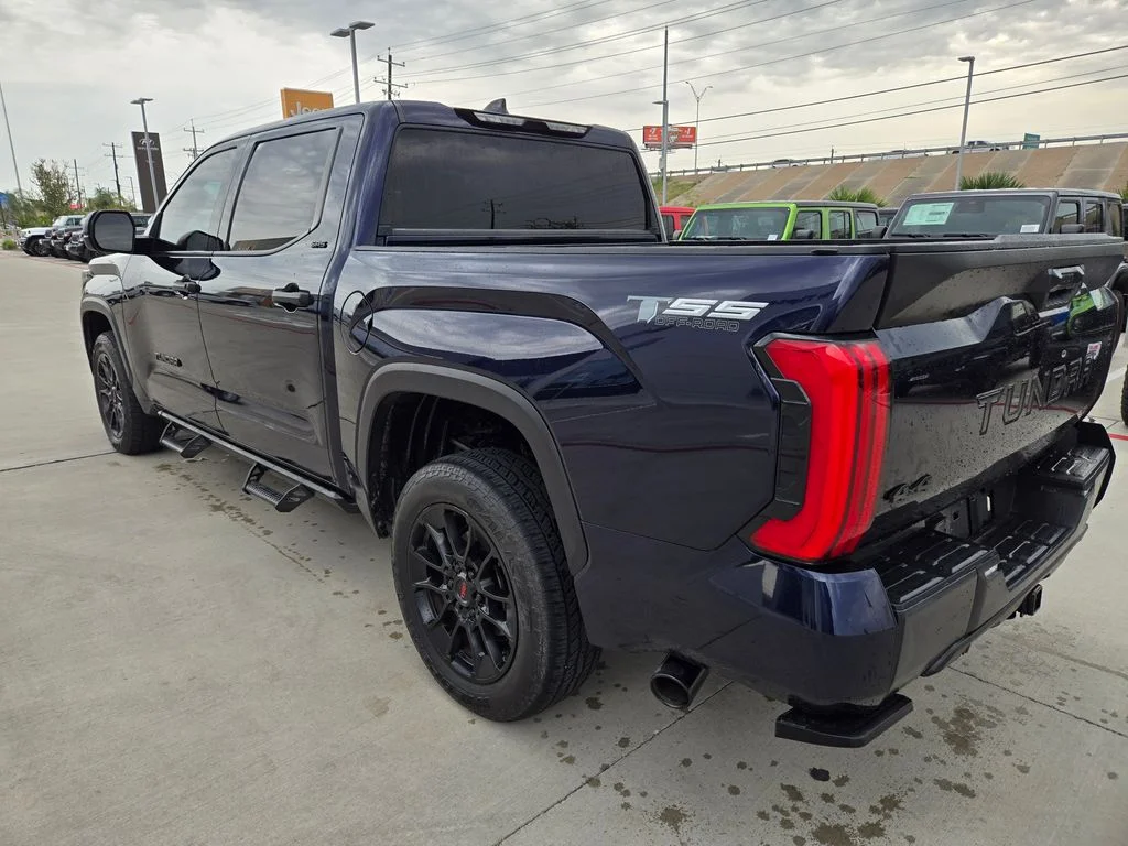 Used 2023  Toyota SR5 image 5