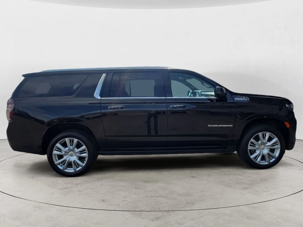 Used 2024 Black Chevrolet High Country image 4