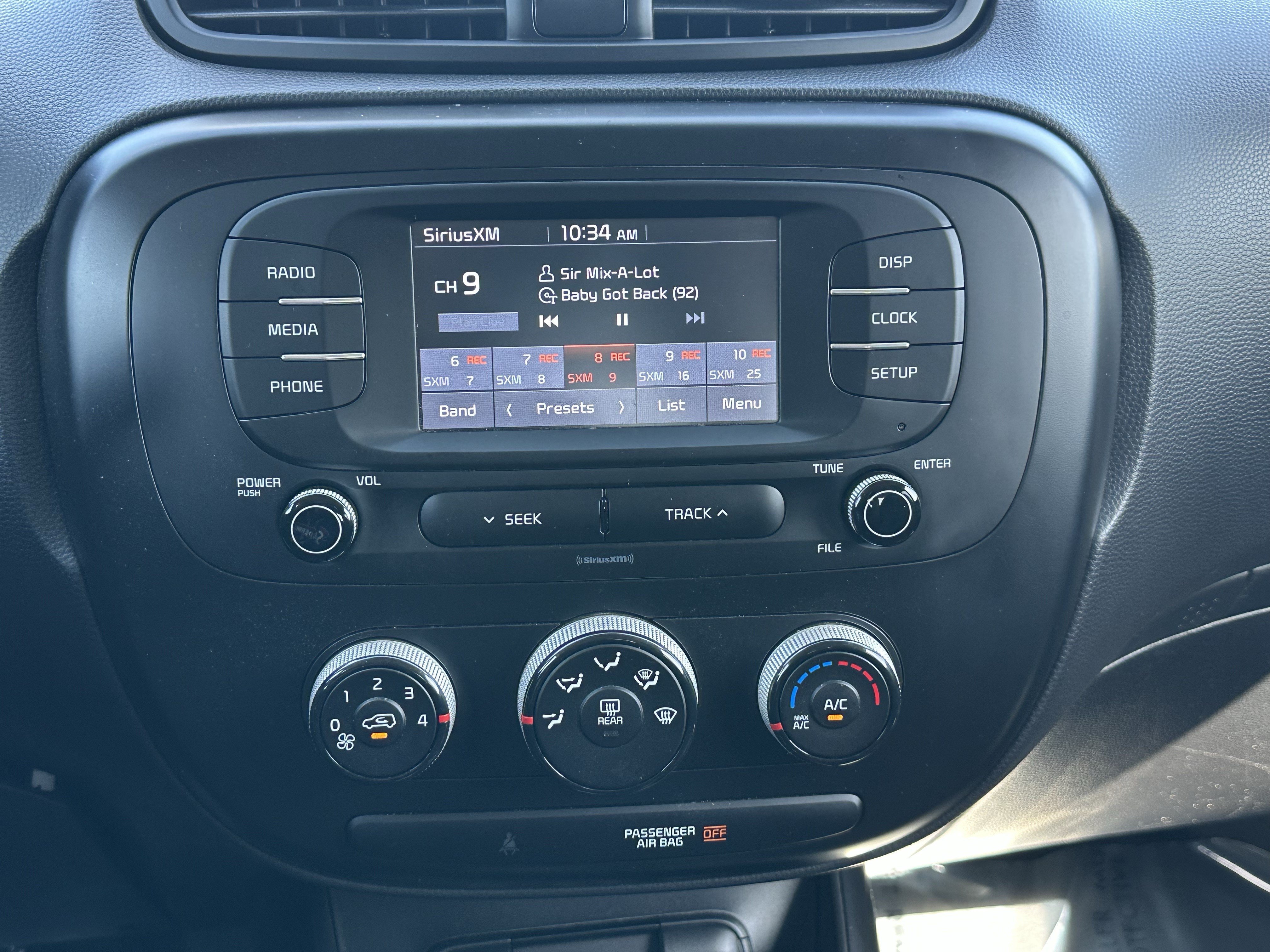 Used 2019 Inferno Red Kia Base image 27