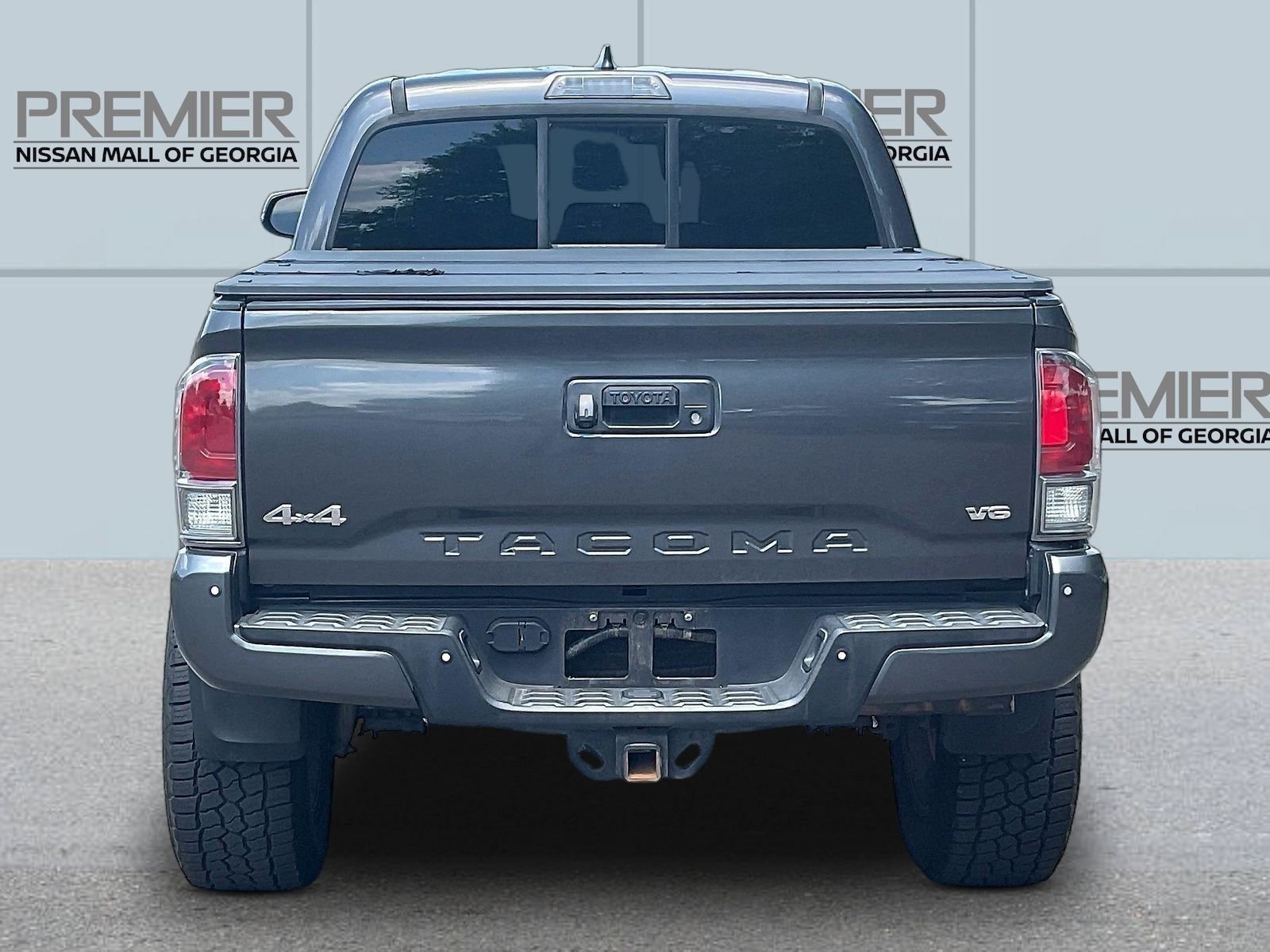 Used 2016 Gray Toyota Limited image 6