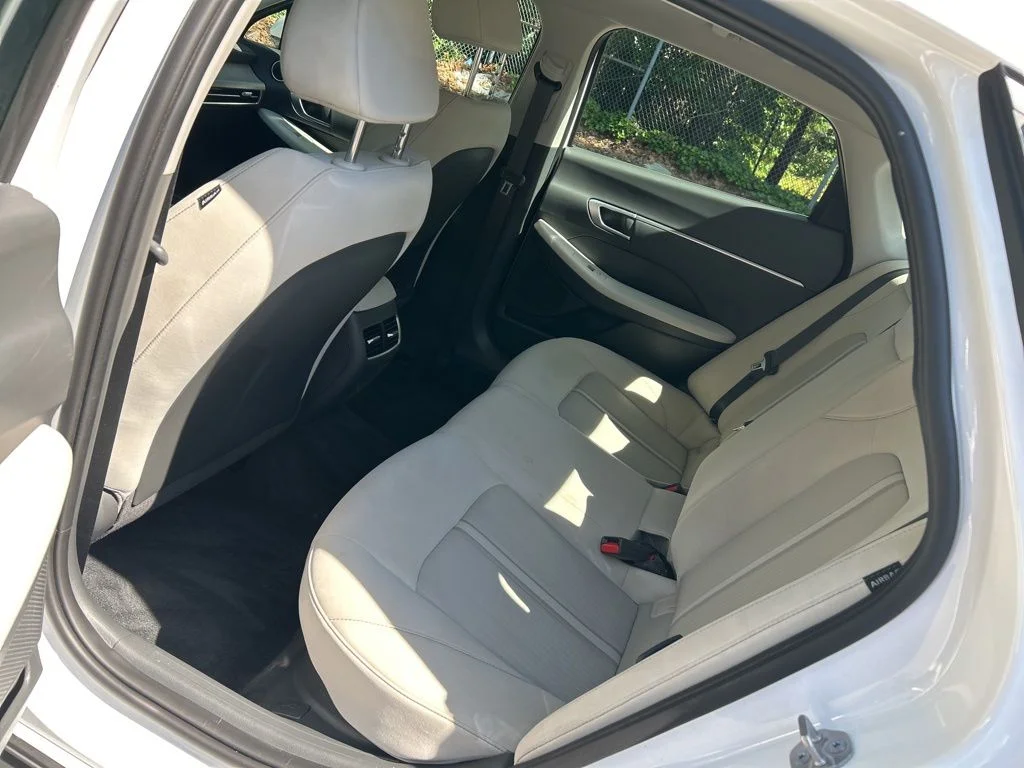 Used 2026 White Hyundai Blue image 27