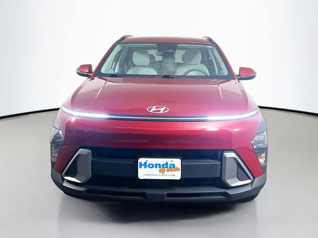Used 2025 Red Metallic Hyundai SEL image 2
