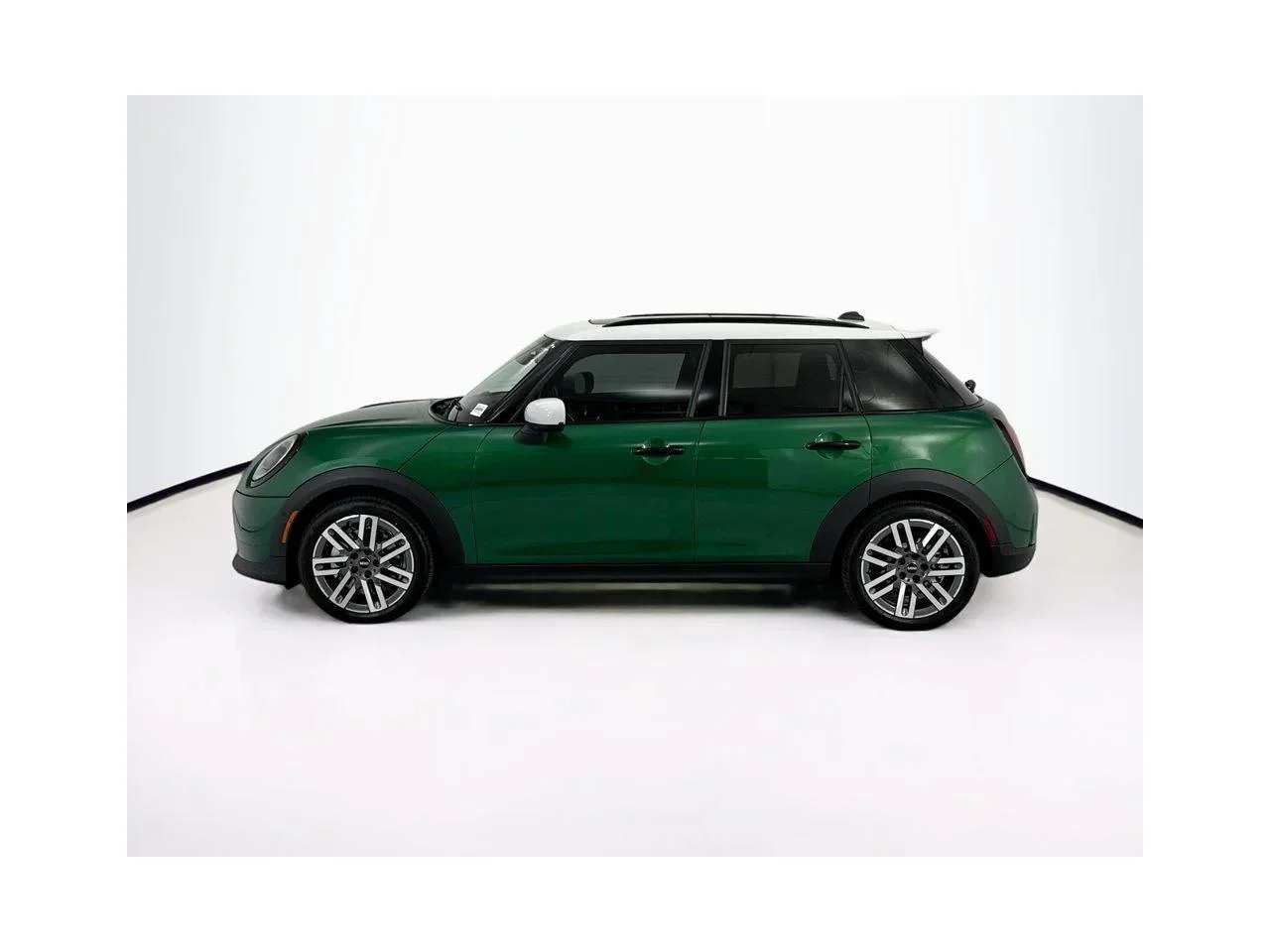 New 2026 British Racing Green IV Met MINI SIGNATURE PLUS image 8