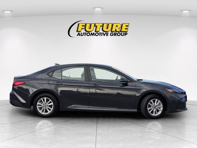 Used 2025  Toyota LE image 3