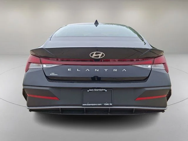 New 2026 Black Hyundai SE image 6