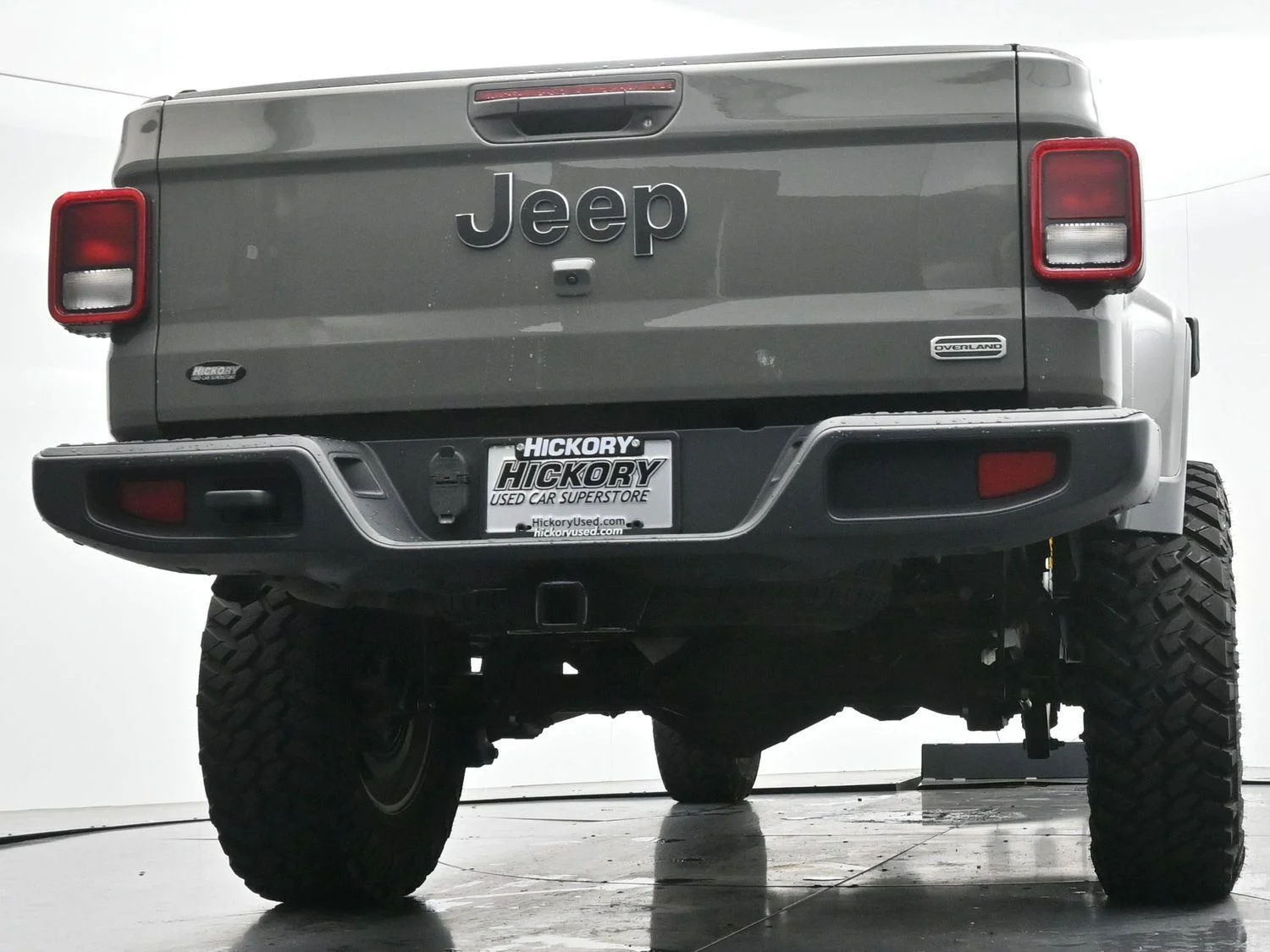 Used 2022 Sting-Gray Clearcoat Jeep Overland image 42