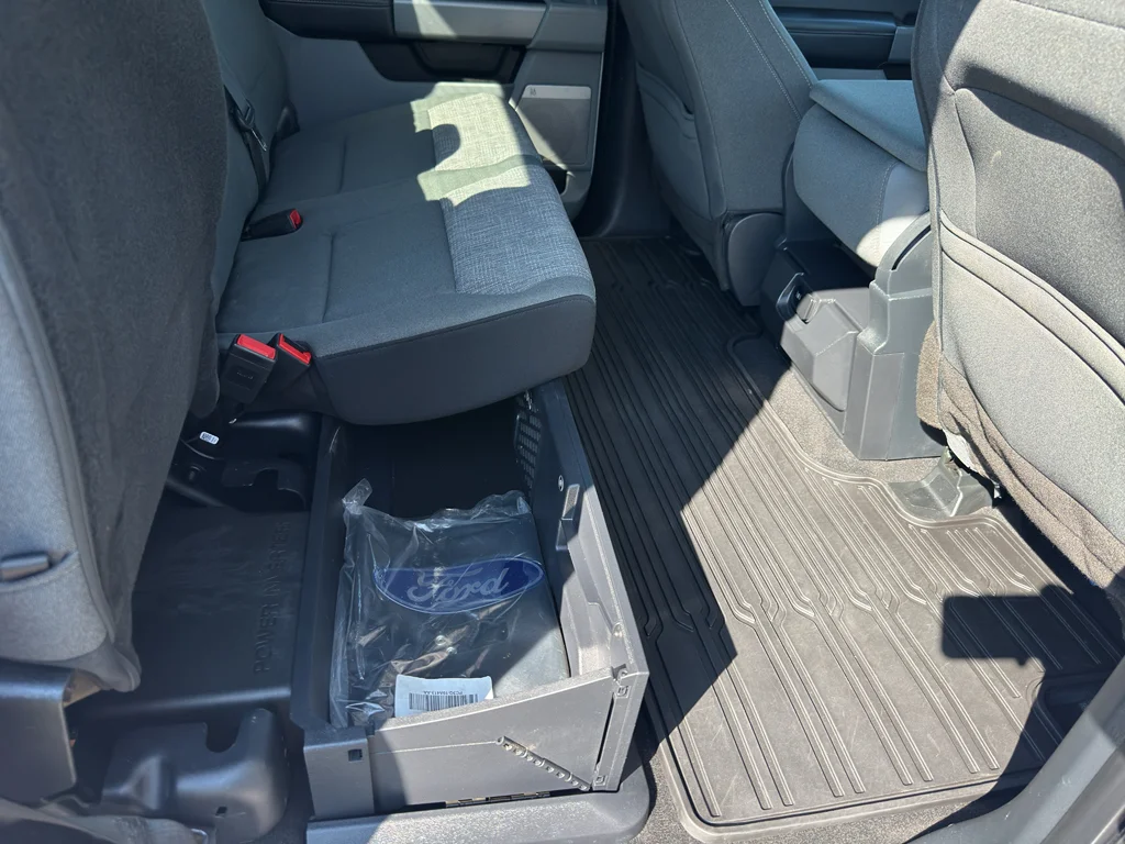Used 2023 Oxford White Ford XLT image 15