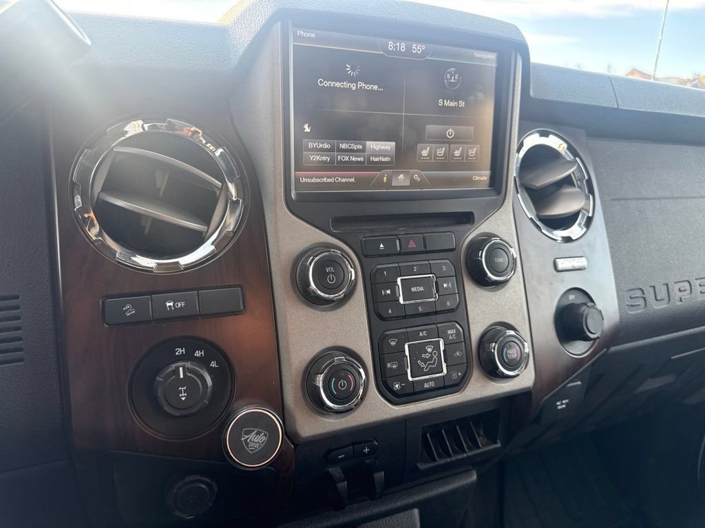 Used 2014 Oxford White Ford Lariat image 22