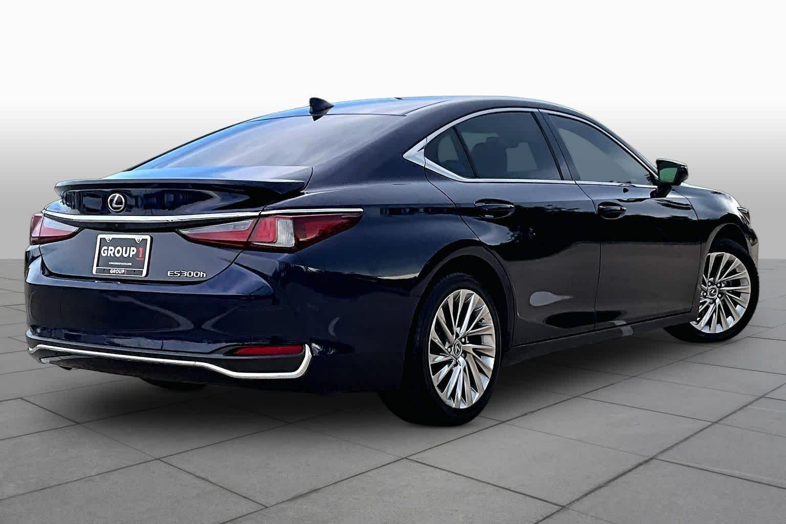 Used 2023 Nightfall Mica Lexus Ultra Luxury image 13