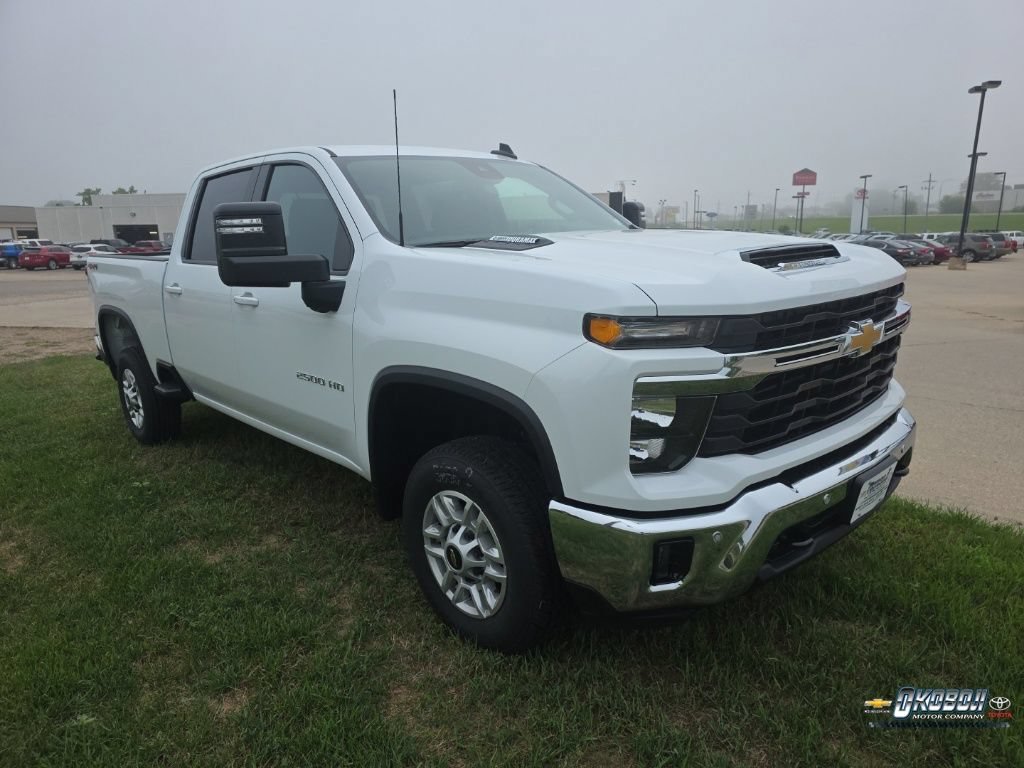 New 2026 Summit White Chevrolet LT image 1