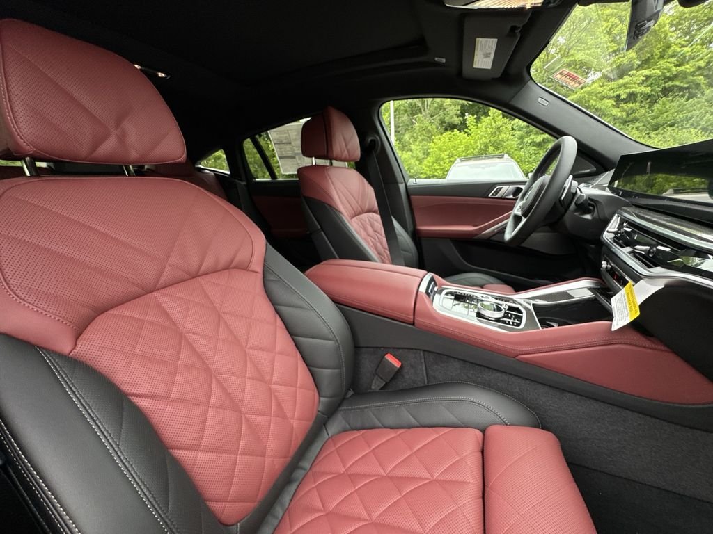 New 2027 Brooklyn Grey Metallic BMW M60i image 27
