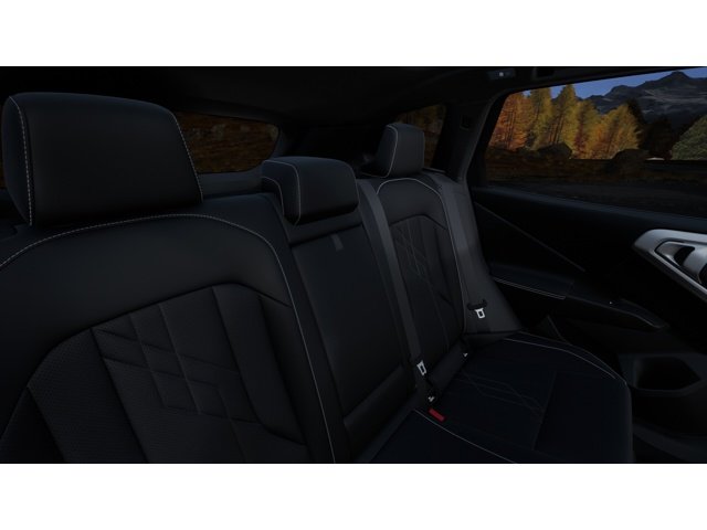 New 2026 Mineral White Metallic BMW 30 xDrive image 12