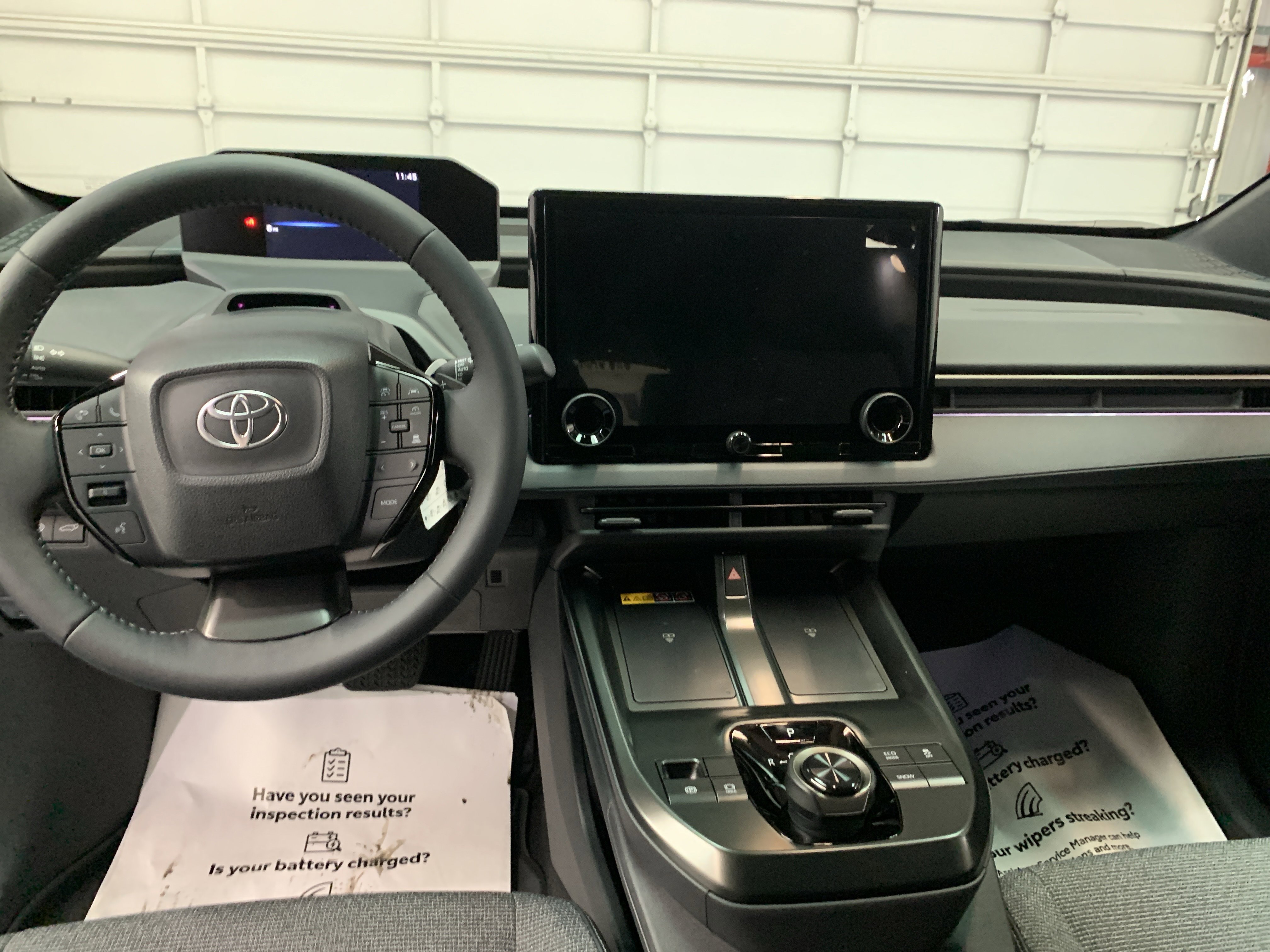 2026 Toyota bZ XLE - Photo 12