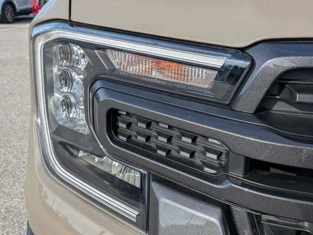 New 2026 Marsh Gray Ford XLT image 10