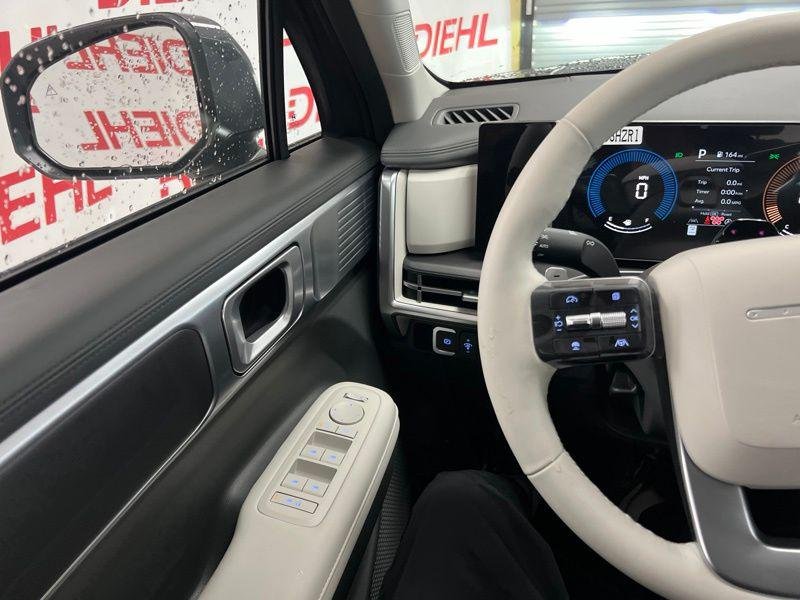 New 2027 Gray Hyundai SEL AWD image 22