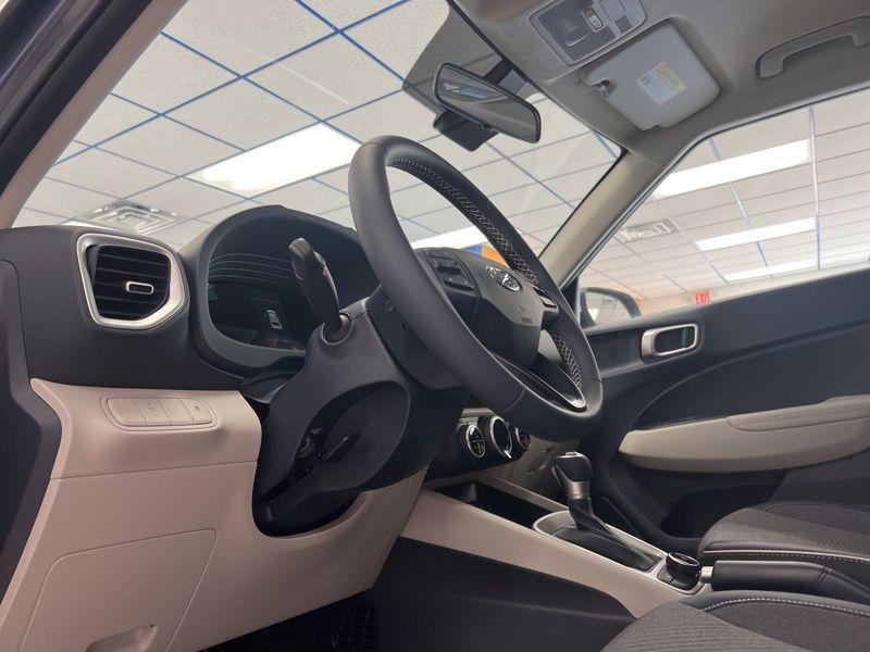 New 2026 White Hyundai SEL w/Two-Tone Roof image 15