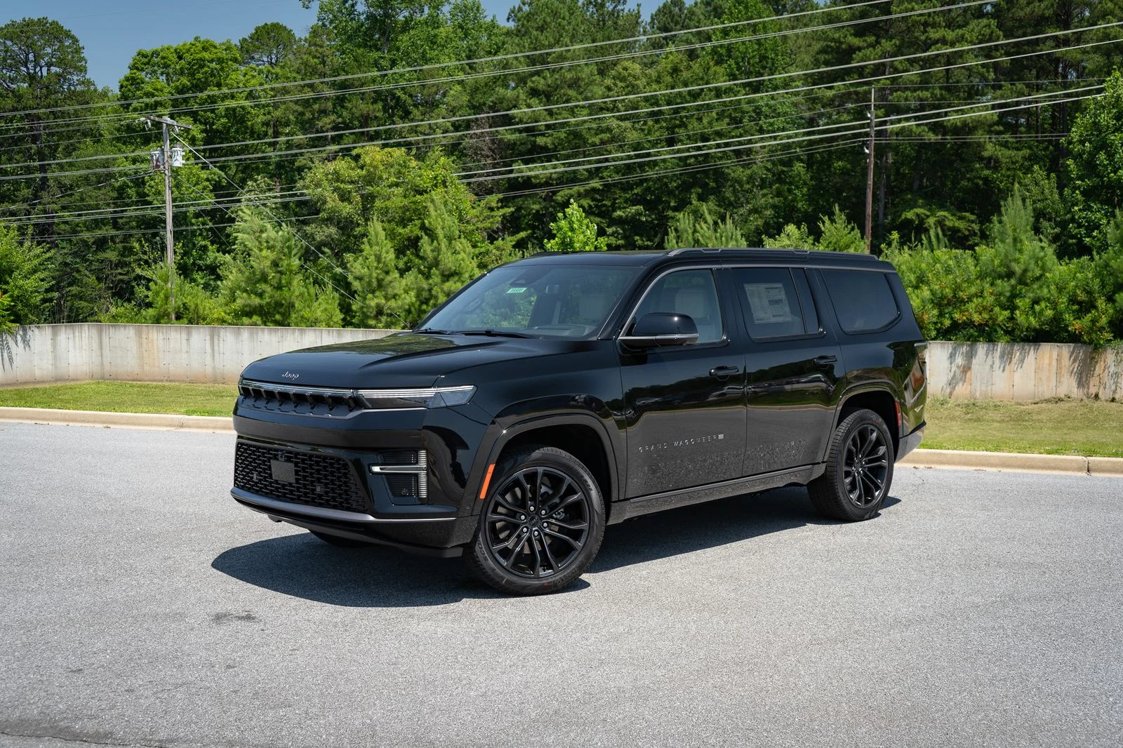 New 2026 High Gloss Black Exterior Paint Jeep Summit Obsidian image 4