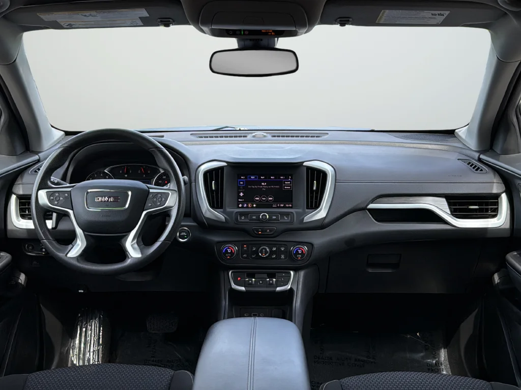 Used 2023 Silver GMC SLE image 9