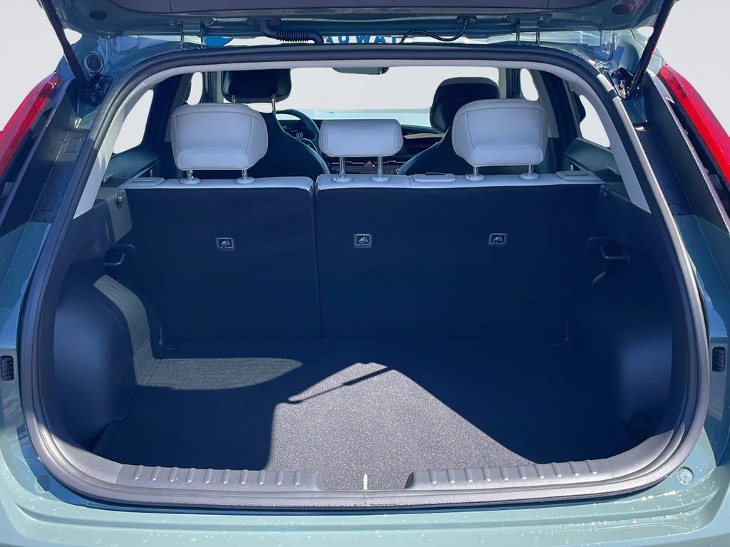 Used 2023 Green Kia EX image 35