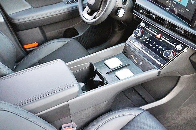 2026 Hyundai Santa Fe Calligraphy - Photo 14