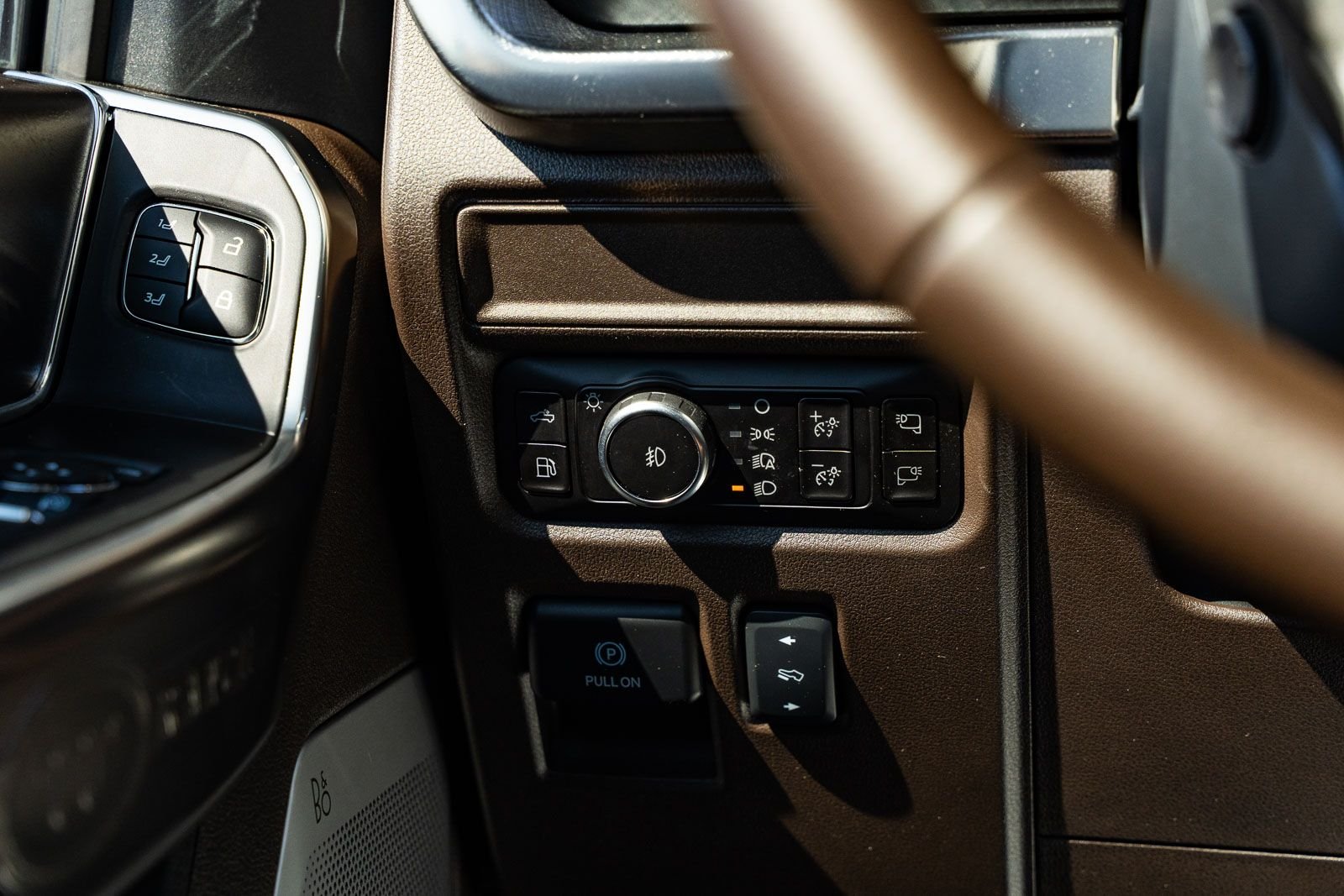 Certified Used 2025  Ford King Ranch image 29