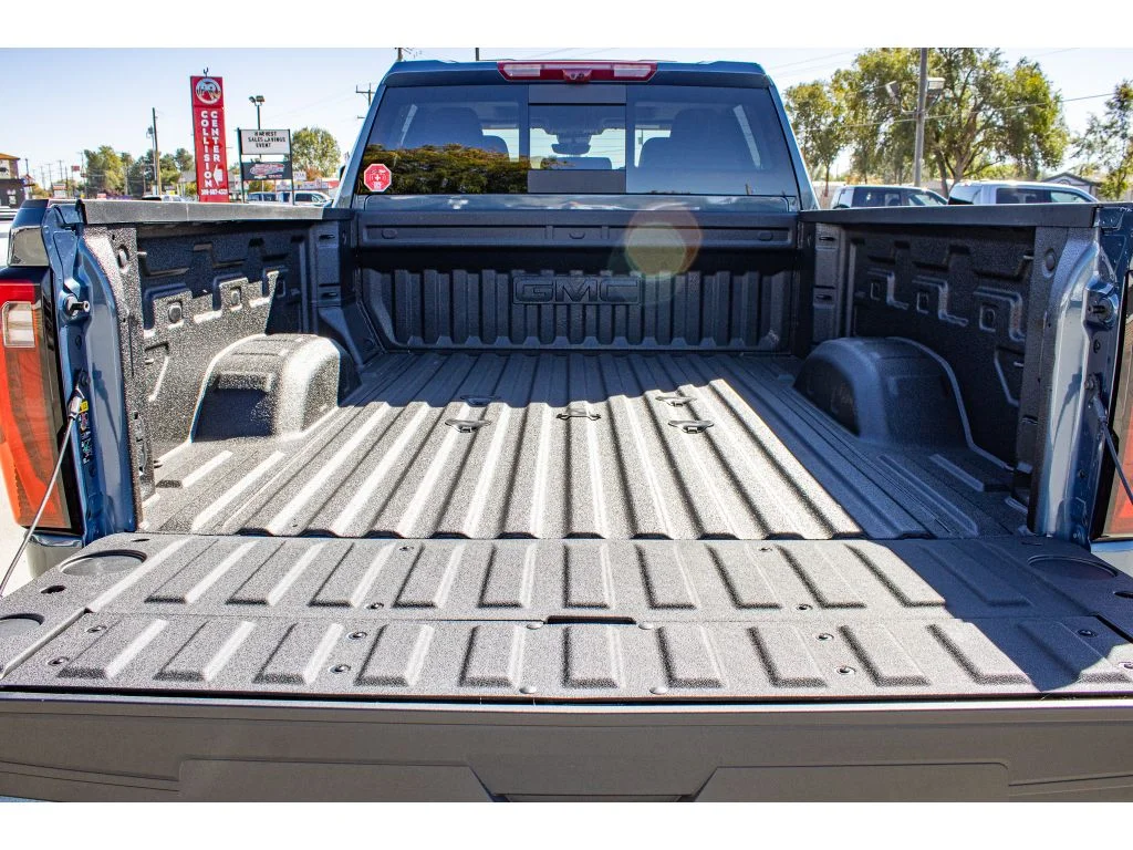 2026 GMC Sierra 3500HD Denali - Photo 10